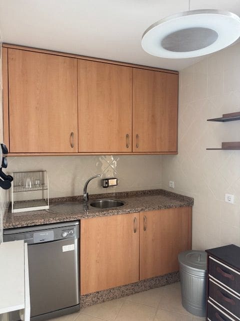 Apartamento de 3 habitaciones en Marbella en alquiler - 2.500 € (Ref: 9227743)