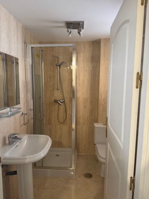 Apartamento de 3 habitaciones en Marbella en alquiler - 2.500 € (Ref: 9227743)