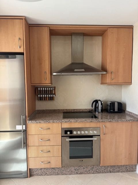 Apartamento de 3 habitaciones en Marbella en alquiler - 2.500 € (Ref: 9227743)