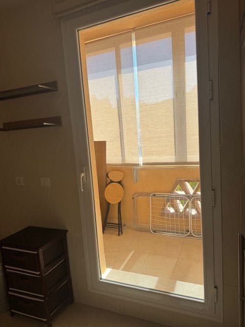 Apartamento de 3 habitaciones en Marbella en alquiler - 2.500 € (Ref: 9227743)