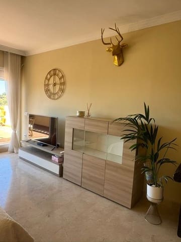 Apartamento de 3 habitaciones en Marbella en alquiler - 2.500 € (Ref: 9227743)