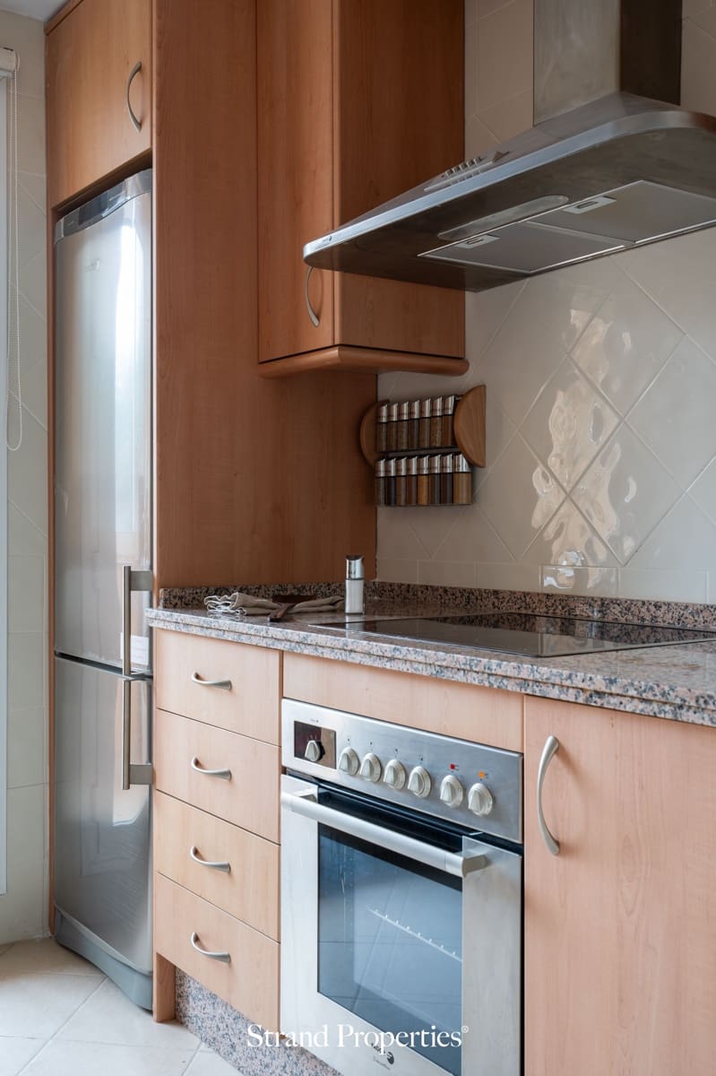 3 bedroom Apartment for rent in Marbella - € 2,500 (Ref: 9227743)