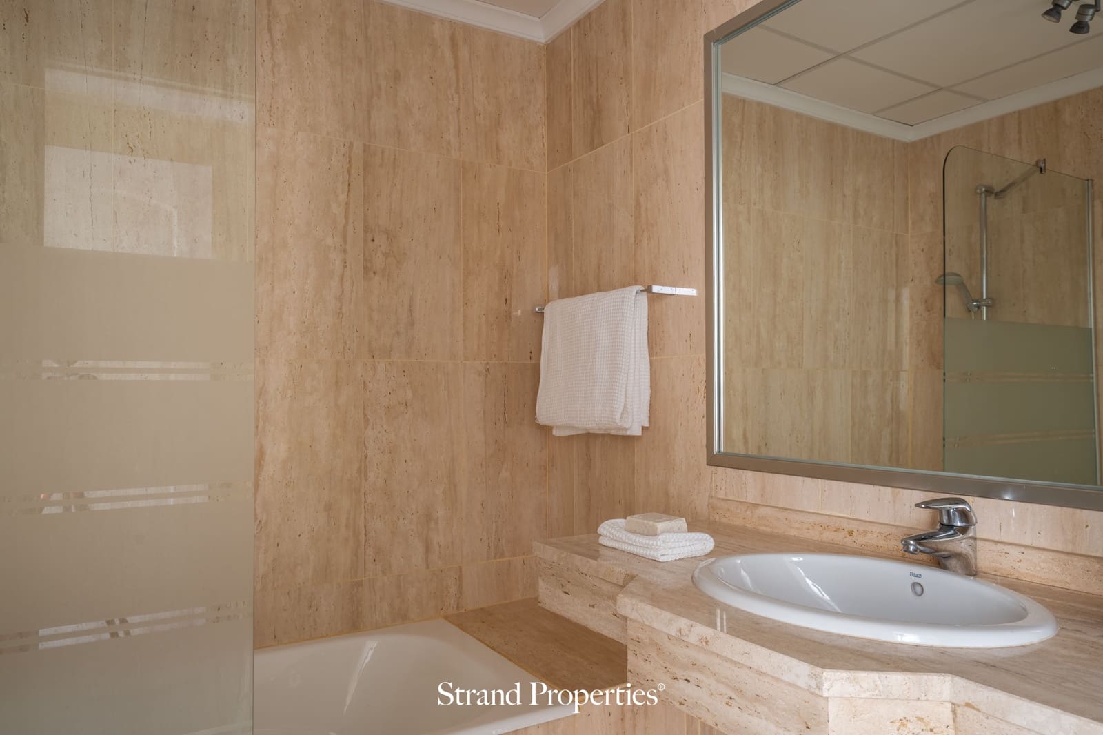 3 bedroom Apartment for rent in Marbella - € 2,500 (Ref: 9227743)