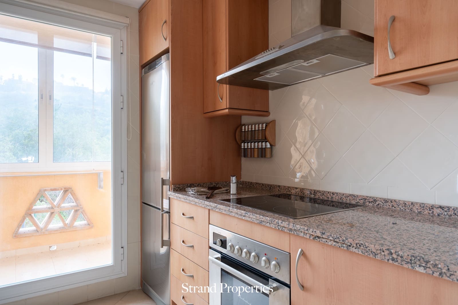 3 bedroom Apartment for rent in Marbella - € 2,500 (Ref: 9227743)