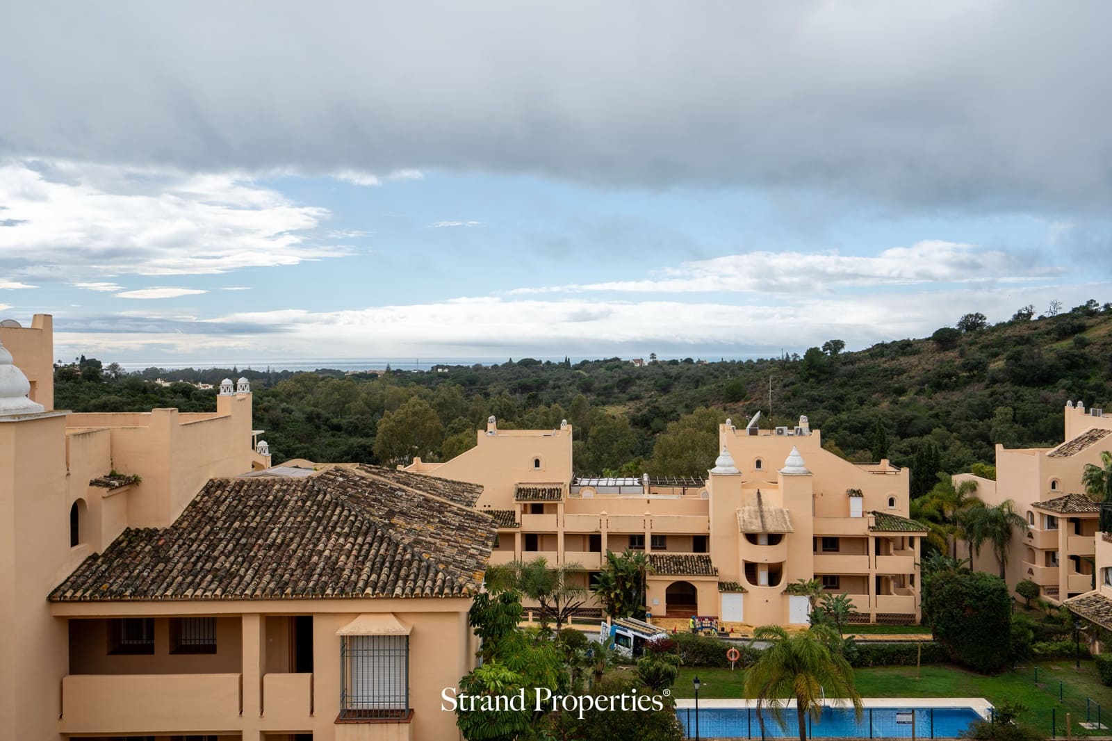 3 bedroom Apartment for rent in Marbella - € 2,500 (Ref: 9227743)