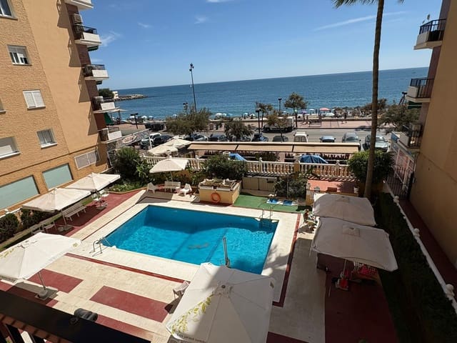 2 makuuhuone Huoneisto vuokrattavana paikassa Zona Puerto Deportivo, Fuengirola mukana uima-altaan - 1 650 € (Ref: 9231949)