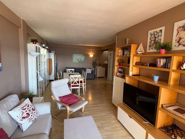 2 makuuhuone Huoneisto vuokrattavana paikassa Zona Puerto Deportivo, Fuengirola mukana uima-altaan - 1 650 € (Ref: 9231949)