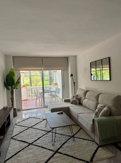 1 slaapkamer Appartement te koop in Marbella met zwembad - € 360.000 (Ref: 9232021)