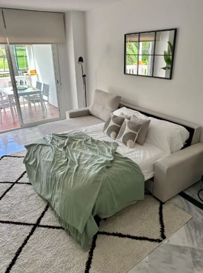 1 slaapkamer Appartement te koop in Marbella met zwembad - € 360.000 (Ref: 9232021)