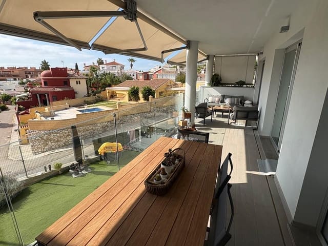 3 soveværelse Lejlighed til salg i Castillo Sohail, Fuengirola med swimmingpool - € 589.000 (Ref: 9234919)