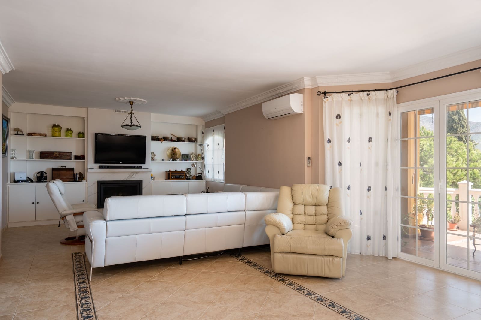 5 sovrum Villa till salu i Mijas - 1 150 000 € (Ref: 9235280)