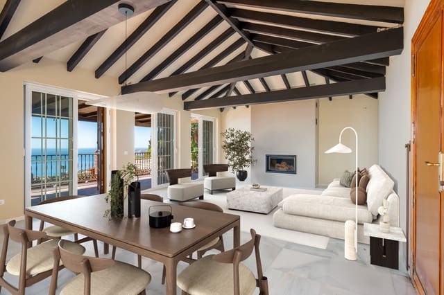 5 bedroom Villa for sale in La Capellanía - El Higuerón, Benalmádena with pool - € 1,795,000 (Ref: 9235826)