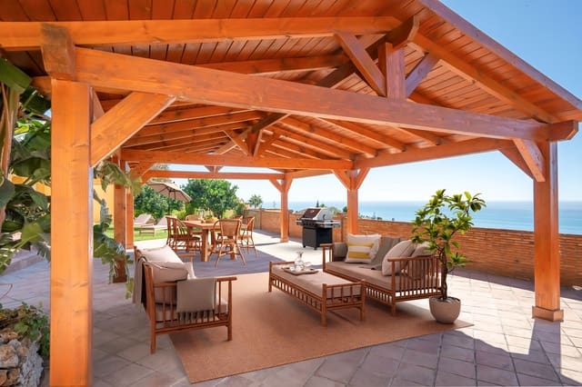 5 makuuhuone Huvila myytävänä paikassa La Capellanía - El Higuerón, Benalmádena mukana uima-altaan - 1 795 000 € (Ref: 9235826)