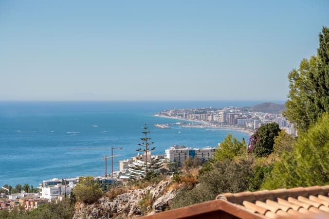 5 sypialnia Willa na sprzedaż w La Capellanía - El Higuerón, Benalmádena z basenem - 1 795 000 € (Ref: 9235826)