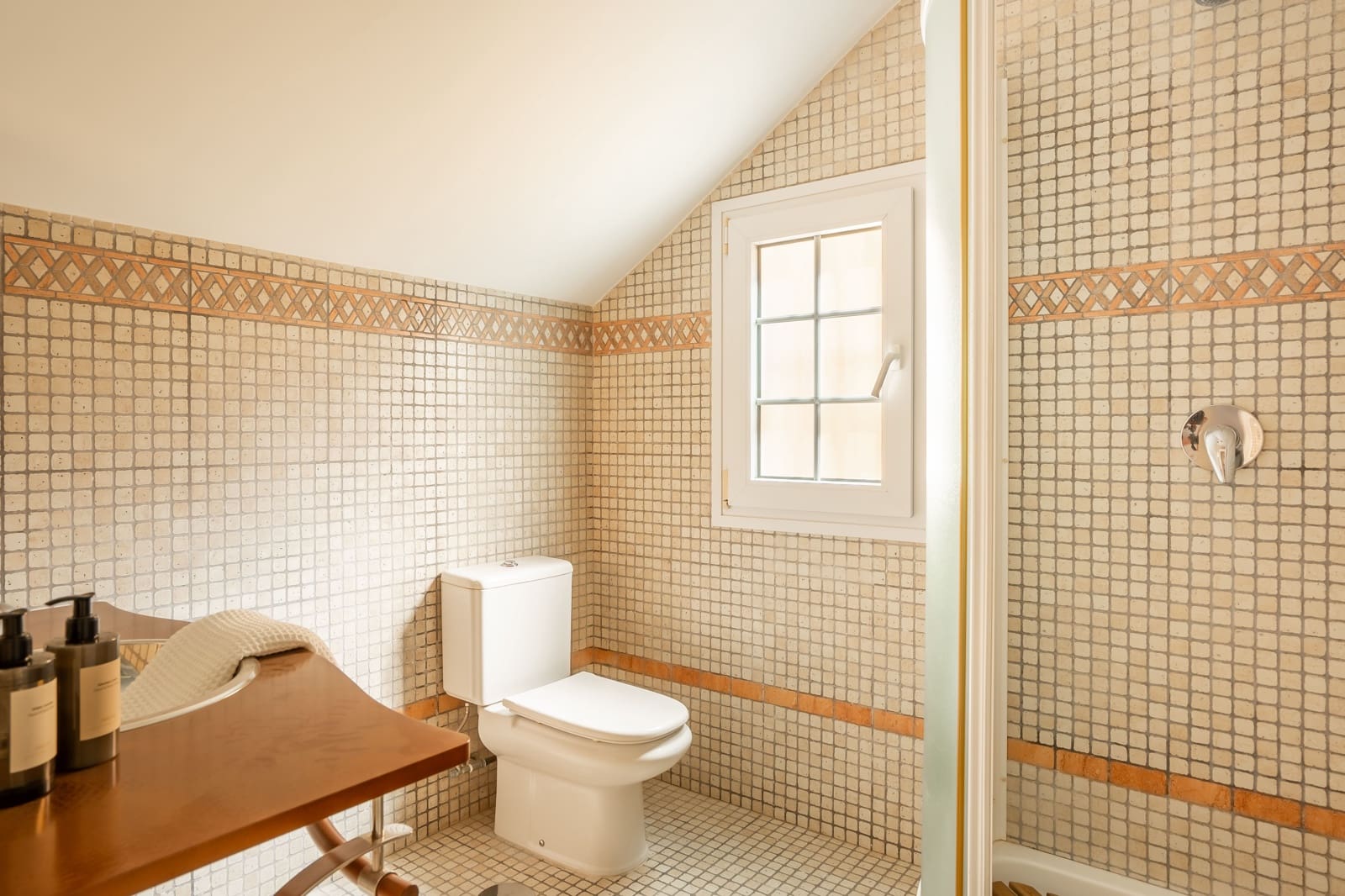 5 makuuhuone Huvila myytävänä paikassa Benalmadena mukana uima-altaan - 1 795 000 € (Ref: 9235826)