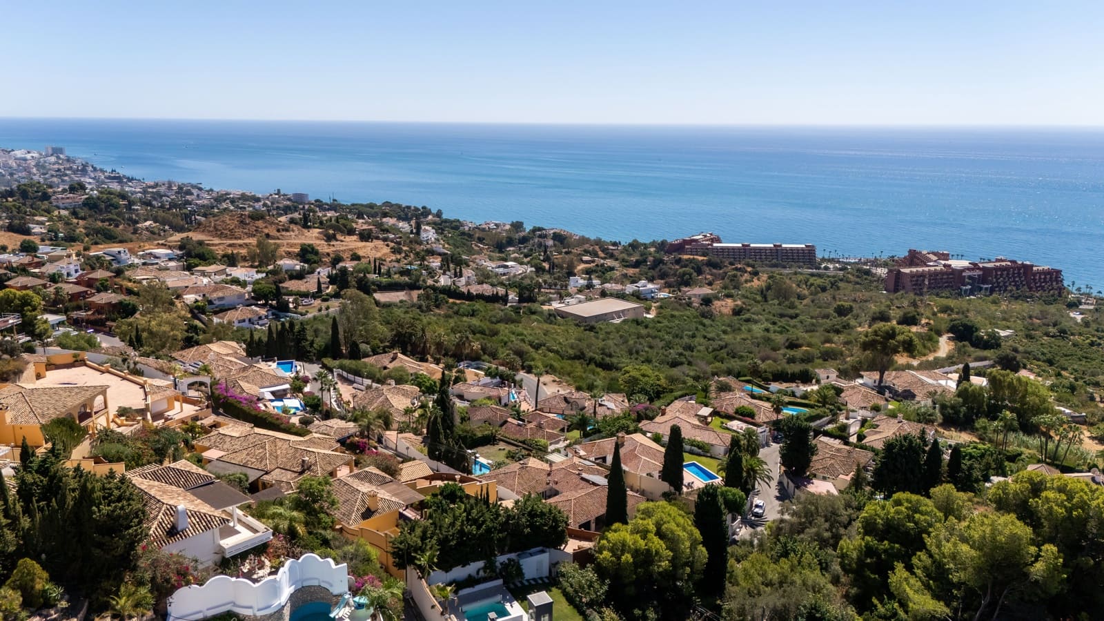 5 makuuhuone Huvila myytävänä paikassa Benalmadena mukana uima-altaan - 1 795 000 € (Ref: 9235826)