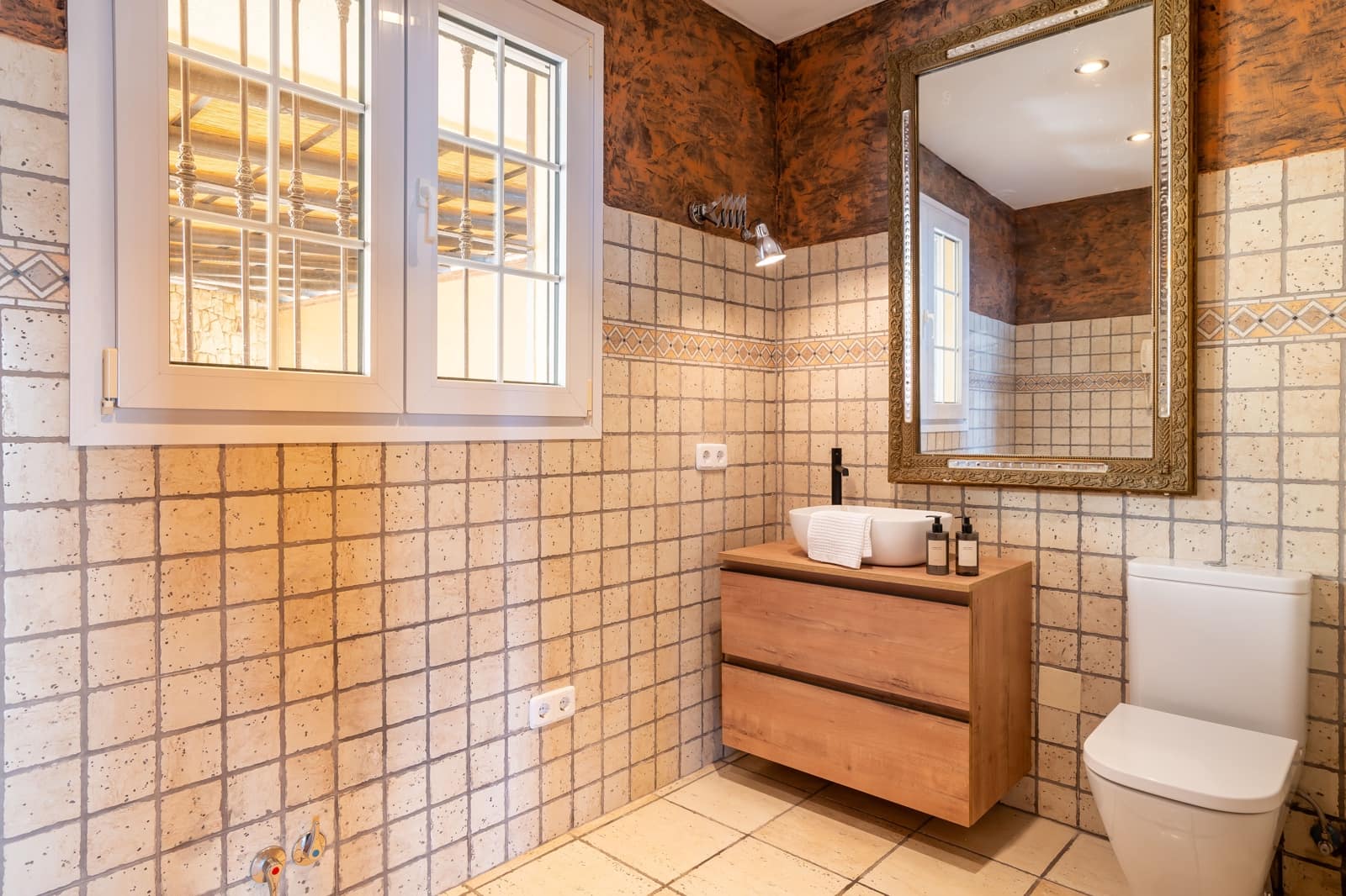 5 makuuhuone Huvila myytävänä paikassa Benalmadena mukana uima-altaan - 1 795 000 € (Ref: 9235826)