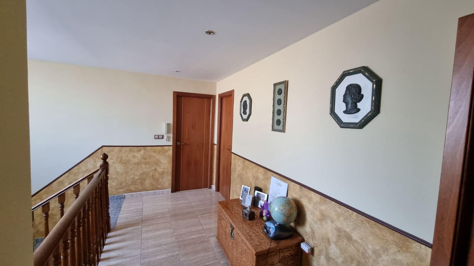 4 soveværelse Byhus til salg i La Guardia de Jaen med swimmingpool - € 340.000 (Ref: 9239318)