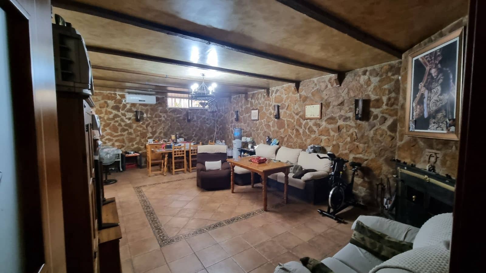 4 soveværelse Byhus til salg i La Guardia de Jaen med swimmingpool - € 340.000 (Ref: 9239318)