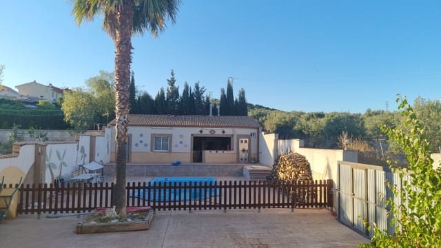 4 bedroom Townhouse for sale in La Guardia de Jaén with pool - € 340,000 (Ref: 9239318)
