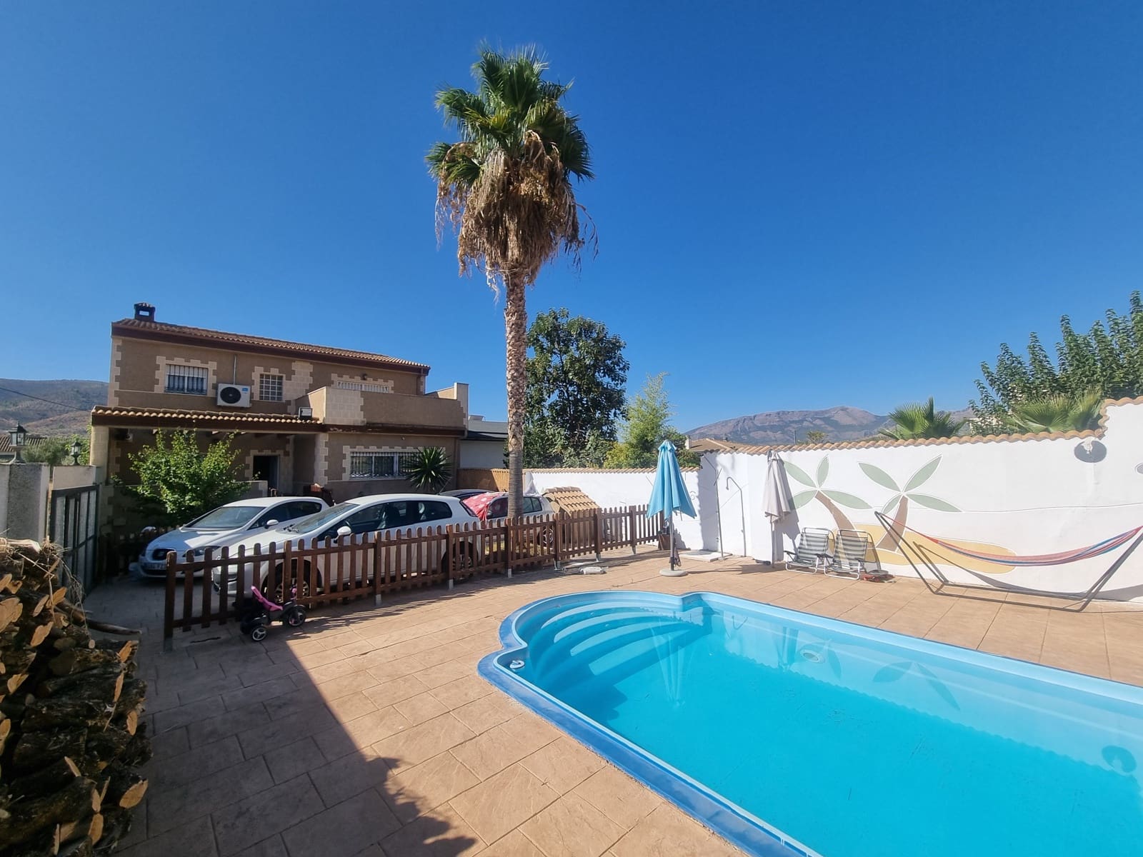 4 soveværelse Byhus til salg i La Guardia de Jaen med swimmingpool - € 340.000 (Ref: 9239318)