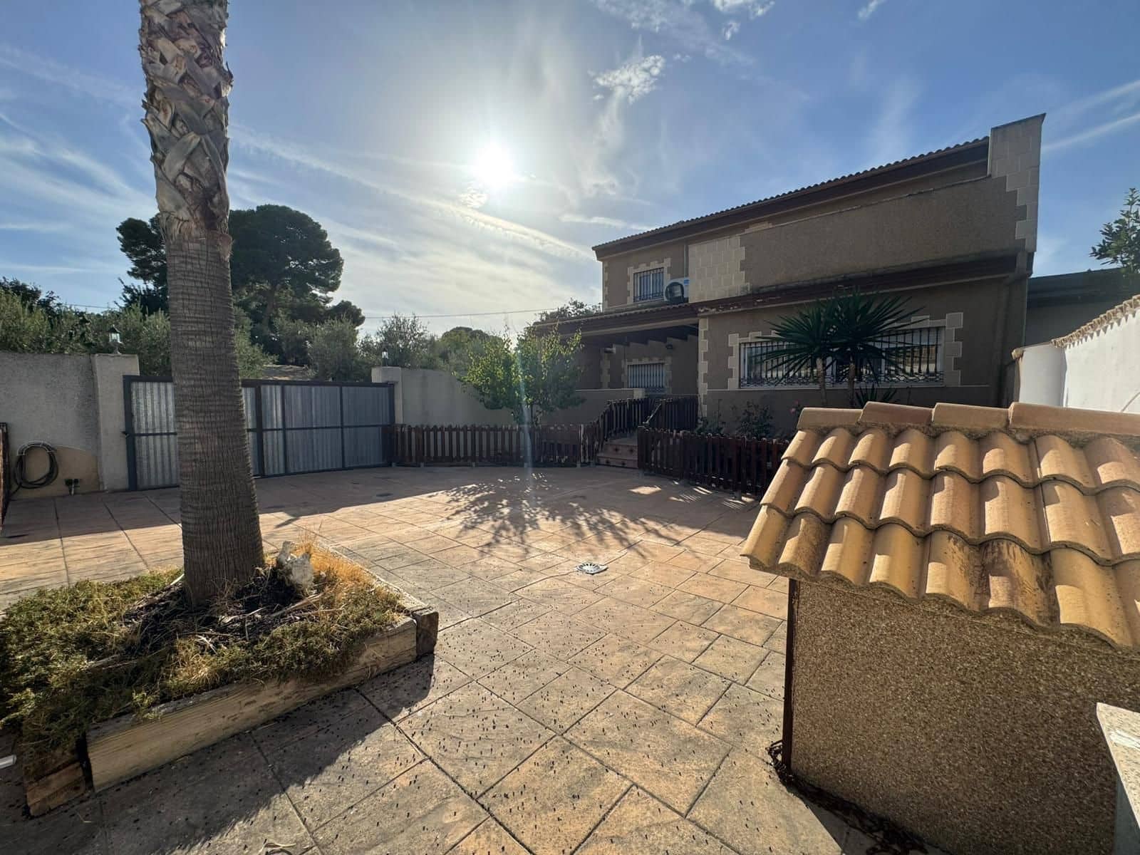 4 slaapkamer Huis te koop in La Guardia de Jaen met zwembad - € 340.000 (Ref: 9239318)