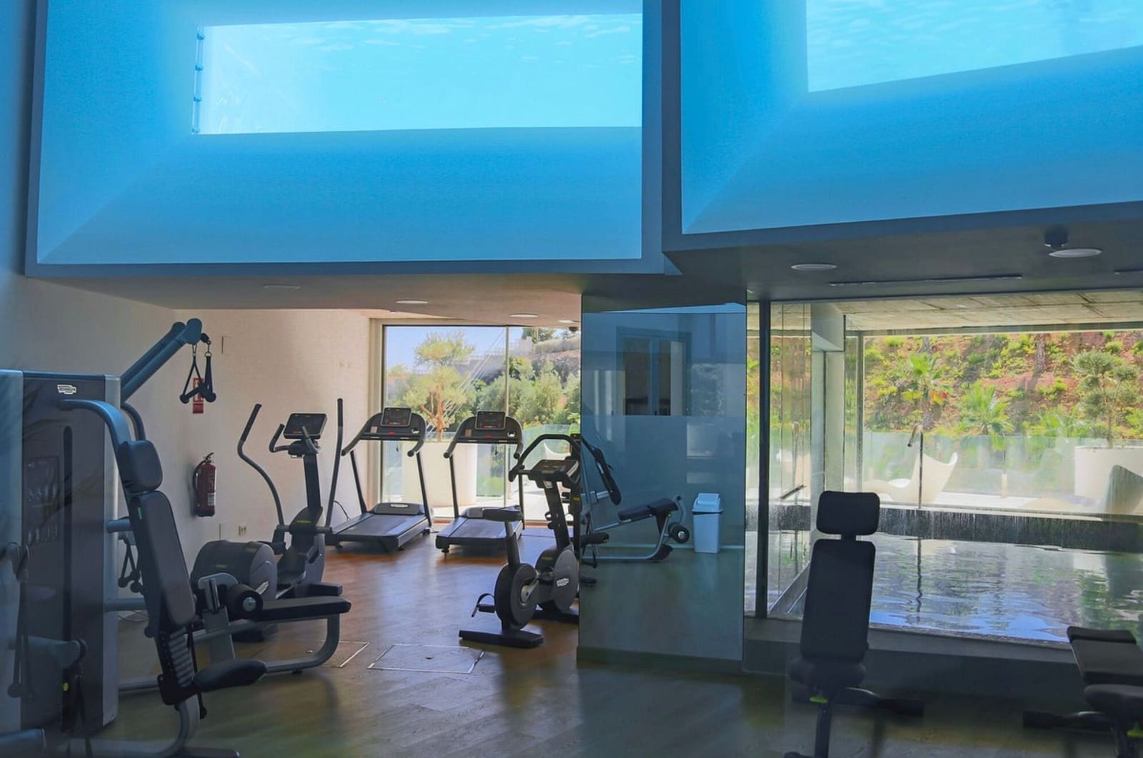 3 sypialnia Apartament na sprzedaż w Benalmadena z basenem - 1 095 000 € (Ref: 9239321)