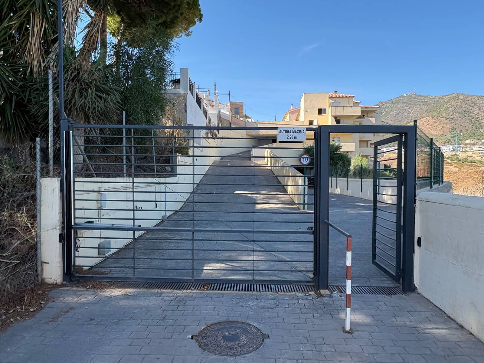 Hus til salgs i Fuengirola - € 16 000 (Ref: 9239433)