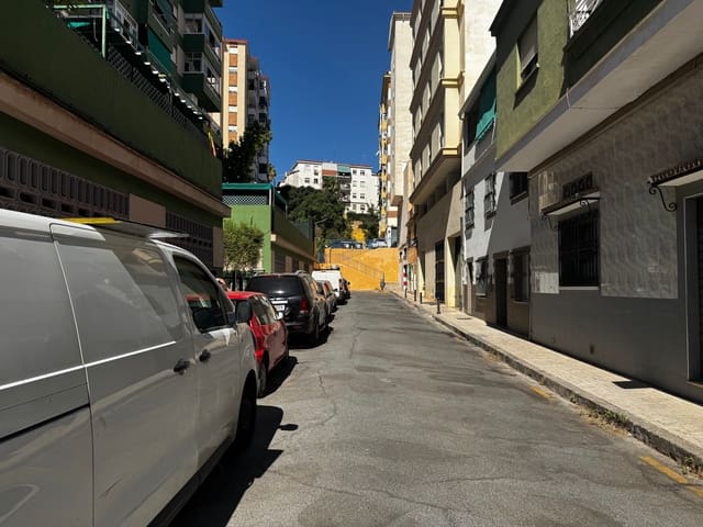 Casa in vendita in Malaga città - 990.000 € (Rif: 9240348)