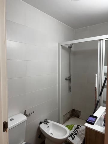 Lejlighed til salg i Málaga by - € 199.000 (Ref: 9240351)