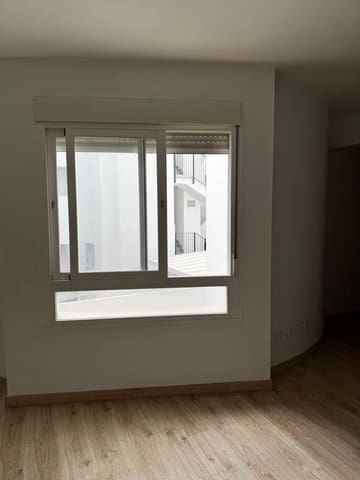 Lejlighed til salg i Málaga by - € 199.000 (Ref: 9240351)