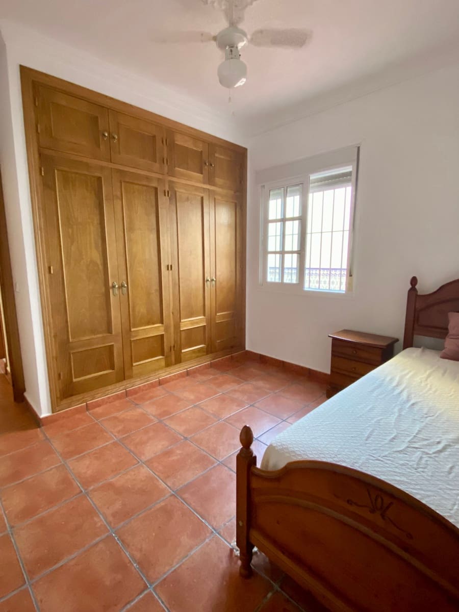 5 soveværelse Byhus til salg i Benalup - € 250.000 (Ref: 9242432)