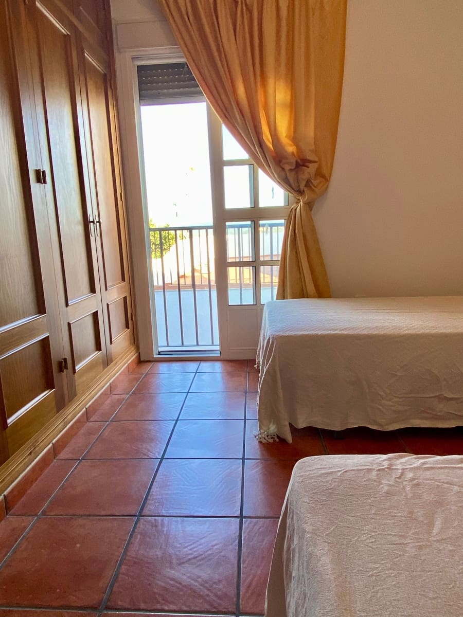 5 soveværelse Byhus til salg i Benalup - € 250.000 (Ref: 9242432)