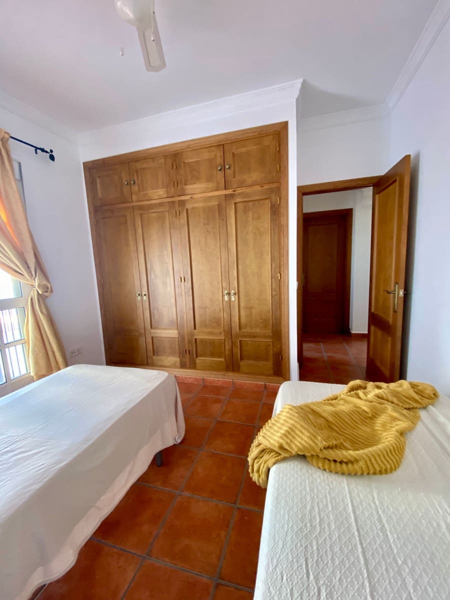 5 soveværelse Byhus til salg i Benalup - € 250.000 (Ref: 9242432)