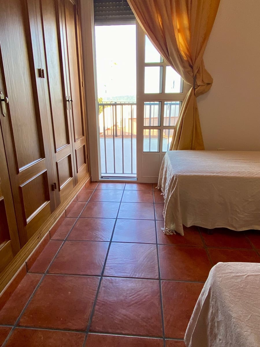 5 soveværelse Byhus til salg i Benalup - € 250.000 (Ref: 9242432)