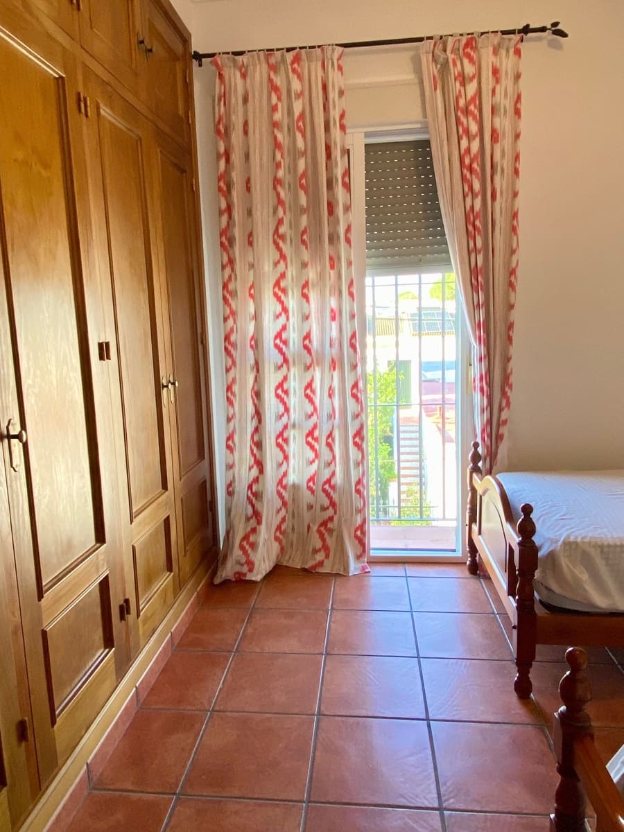 5 soveværelse Byhus til salg i Benalup - € 250.000 (Ref: 9242432)