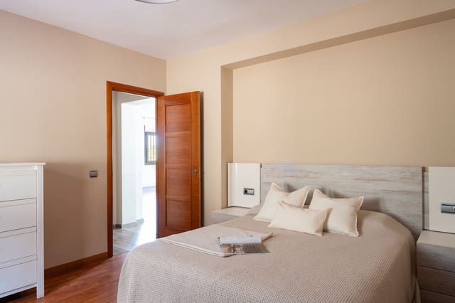 4 Zimmer Villa zu verkaufen in La Capellanía - El Higuerón, Benalmádena mit Pool - 870.000 € (Ref: 9247432)