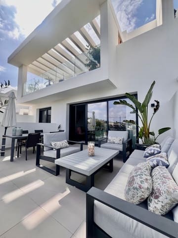 Apartamento de 3 habitaciones en Calahonda, Mijas en venta con piscina - 650.000 € (Ref: 9247940)