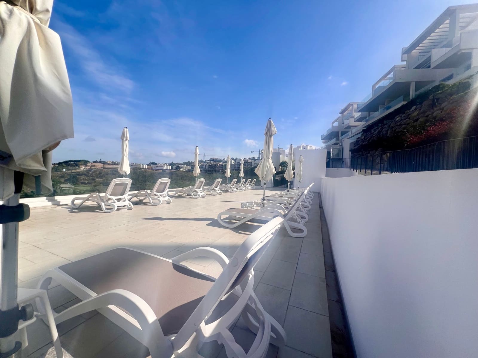 Apartamento de 3 habitaciones en Mijas Costa en venta con piscina - 650.000 € (Ref: 9247940)