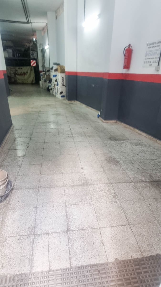 Commercieel te koop in Jaen stad - € 190.000 (Ref: 9251492)