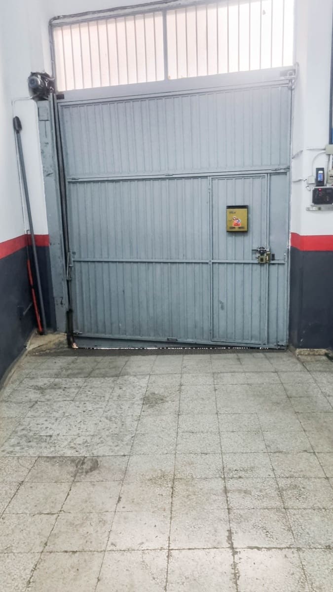 Commercieel te koop in Jaen stad - € 190.000 (Ref: 9251492)