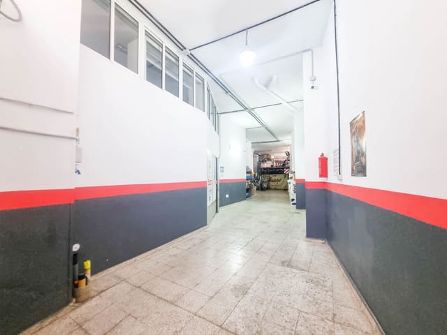 Commercial for sale in Jaén city - € 190,000 (Ref: 9251492)