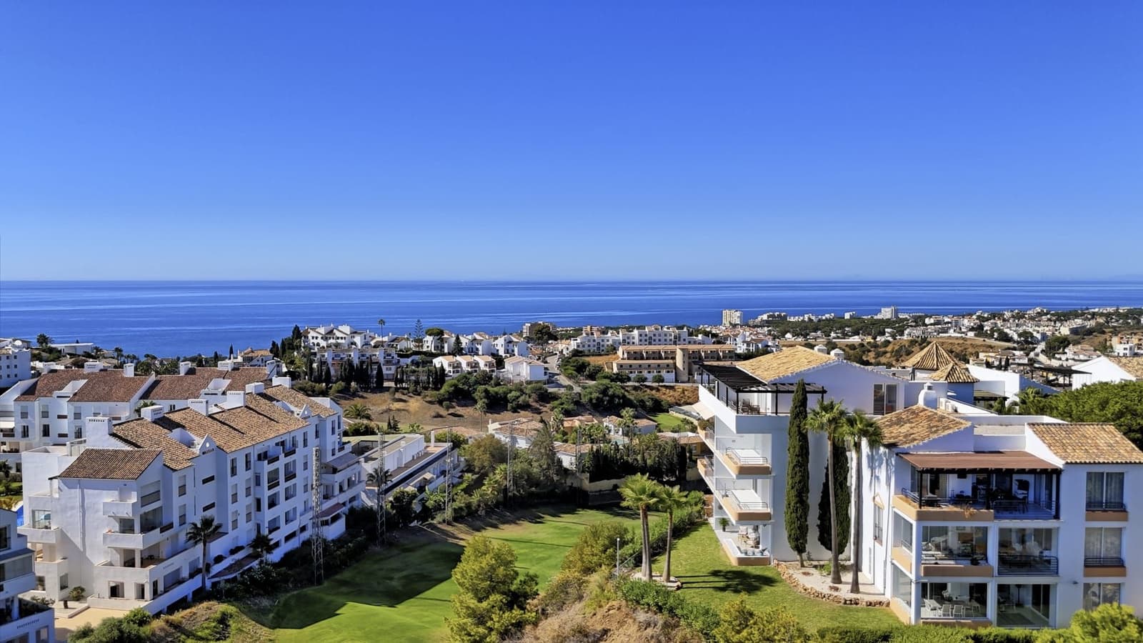 3 bedroom Apartment for sale in Mijas Costa - € 595,000 (Ref: 9254475)