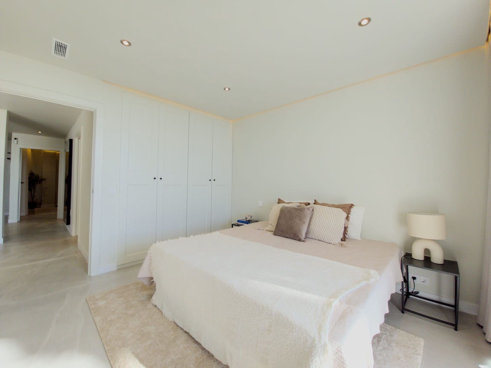 3 bedroom Apartment for sale in Mijas Costa - € 595,000 (Ref: 9254475)