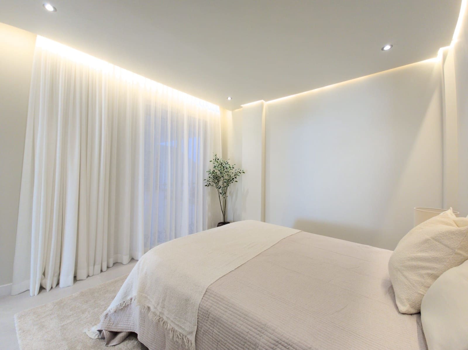 3 bedroom Apartment for sale in Mijas Costa - € 595,000 (Ref: 9254475)