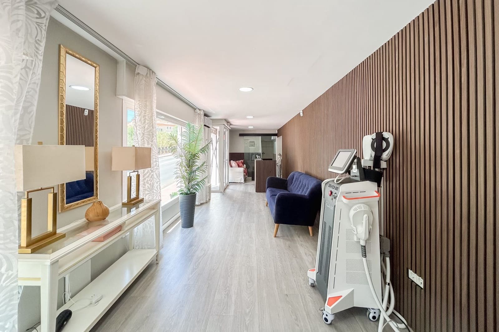 Kommersiell til salgs i Fuengirola - € 29 000 (Ref: 9256743)