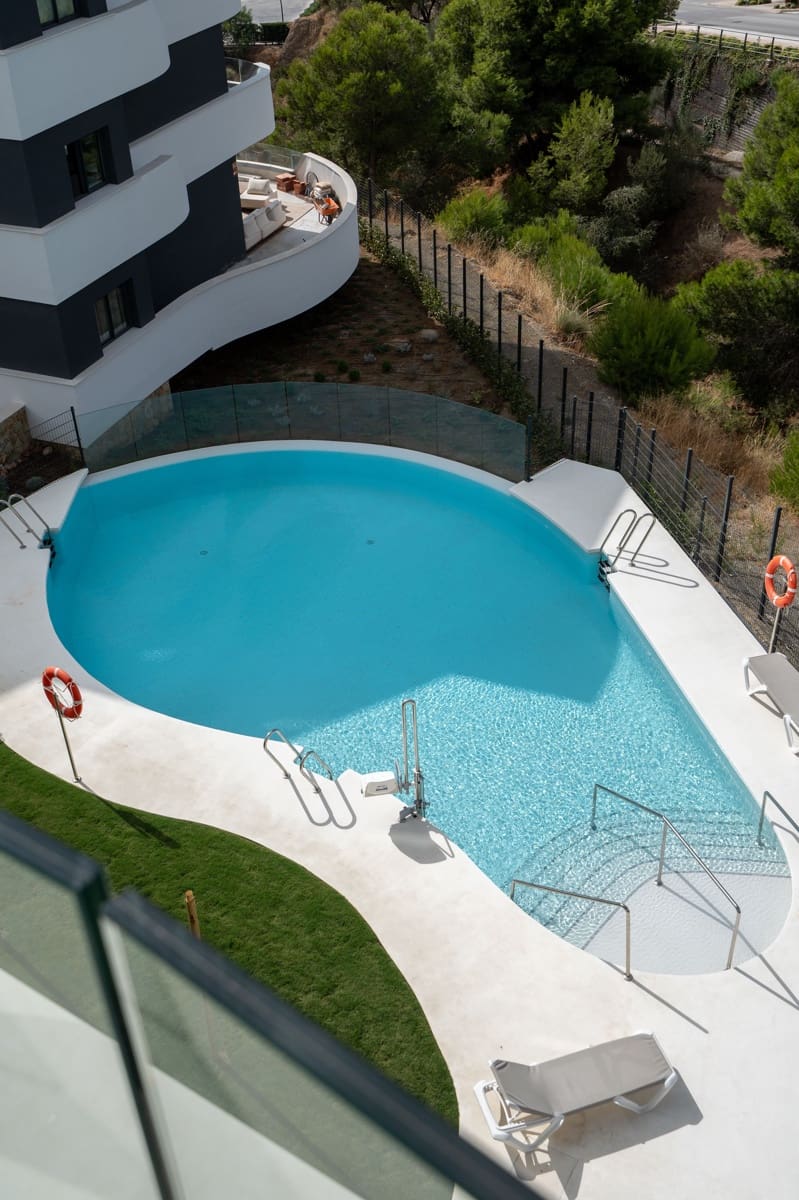 3 bedroom Apartment for sale in Fuengirola with pool - € 795,000 (Ref: 9258116)