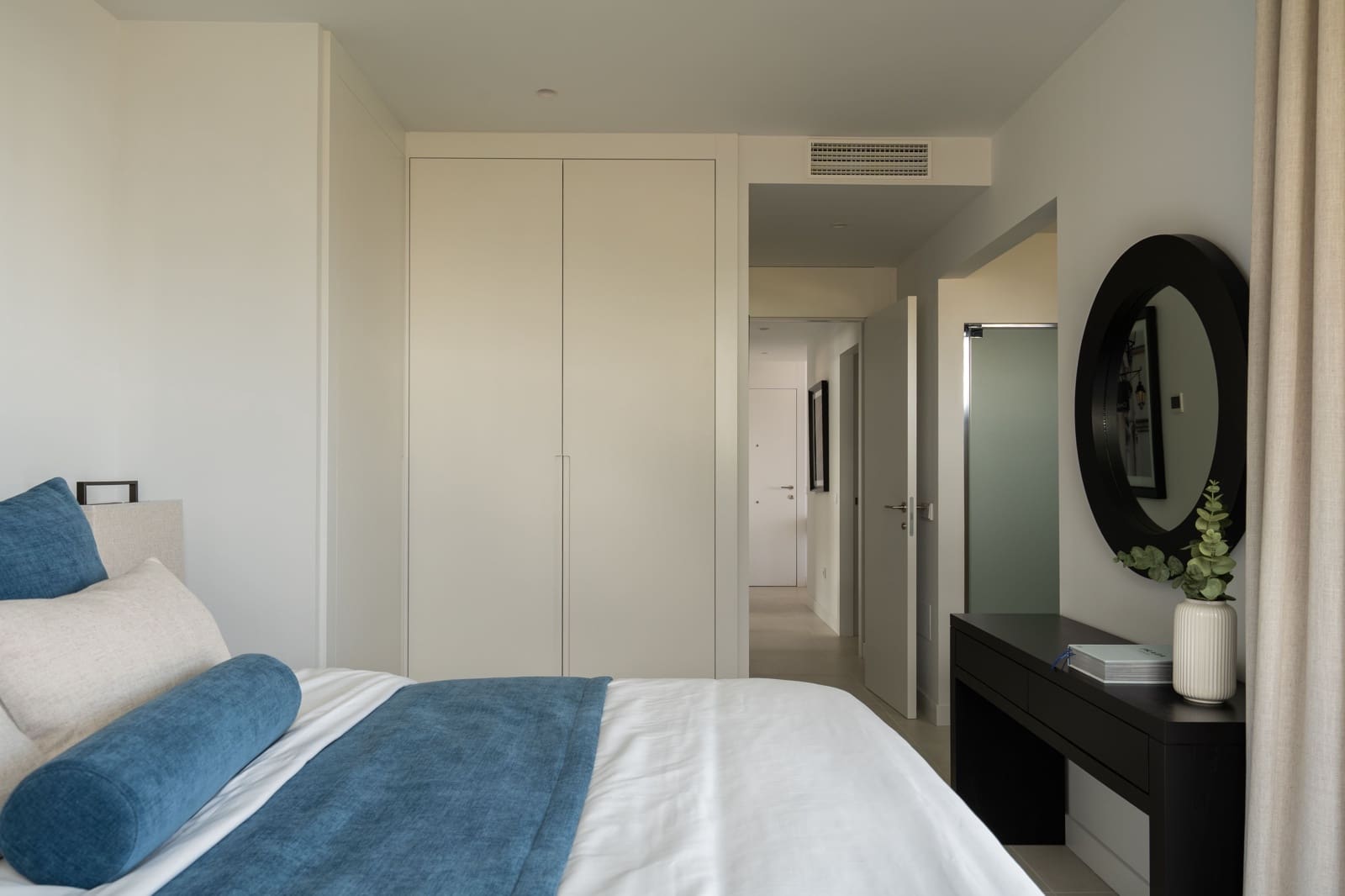 3 bedroom Apartment for sale in Fuengirola with pool - € 795,000 (Ref: 9258116)