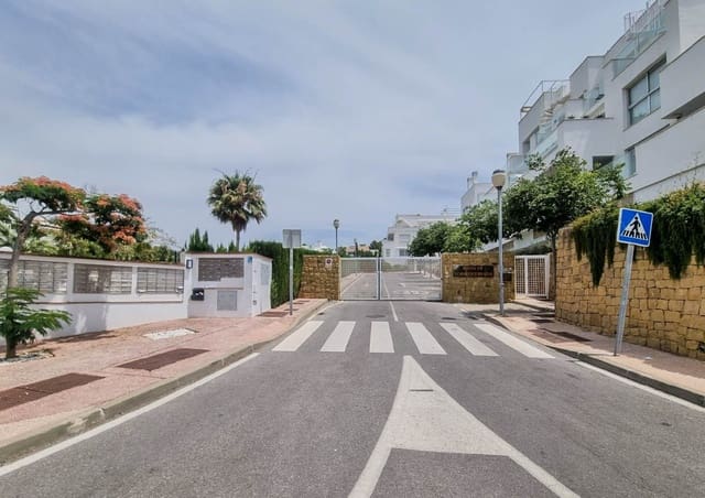 Byhus til salg i Hacienda Torrequebrada, Benalmádena - € 29.500 (Ref: 9263389)