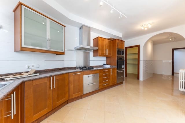 Appartement de 4 chambres à louer à La Seu, Palma de Mallorca - 2 700 € (Ref: 9263390)